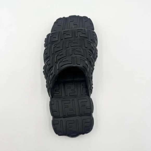 Fendi Black Logo Embossed Rubber Cloud Slides Size - 7 - Picture 7 of 10